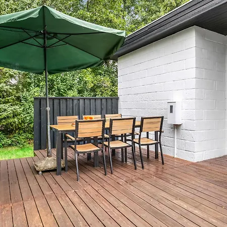 Vakantiehuis Gorgeous Home In Gedser With Sauna
