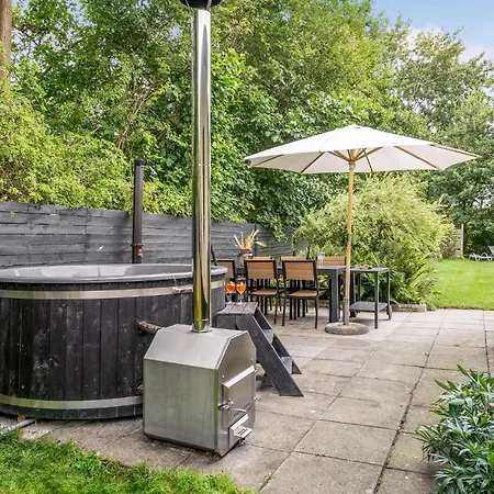Vakantiehuis Gorgeous Home In Gedser With Sauna *